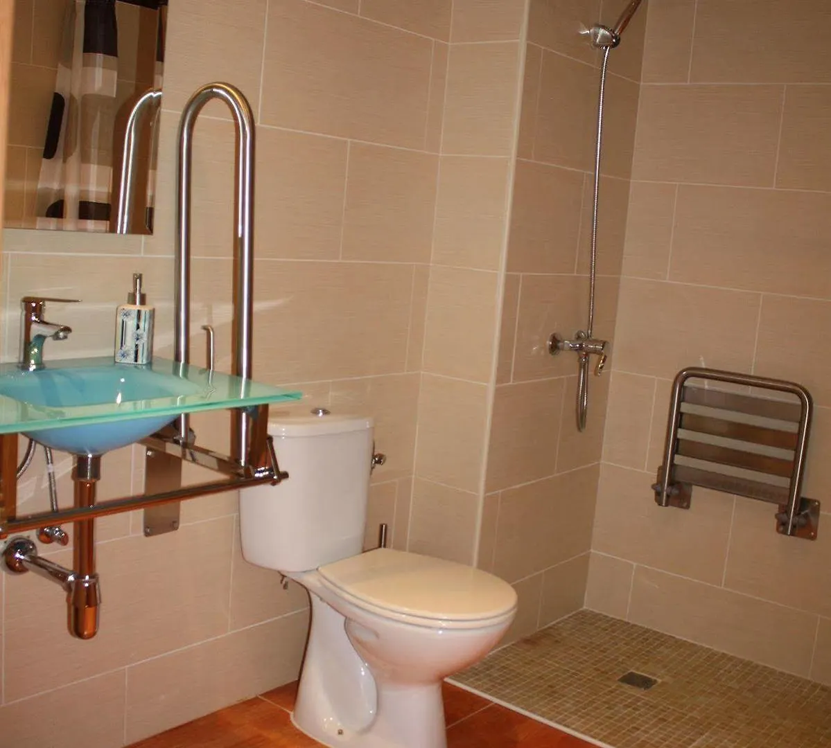 Aparthotel Can Gallart Santa Coloma De Farners 3*,