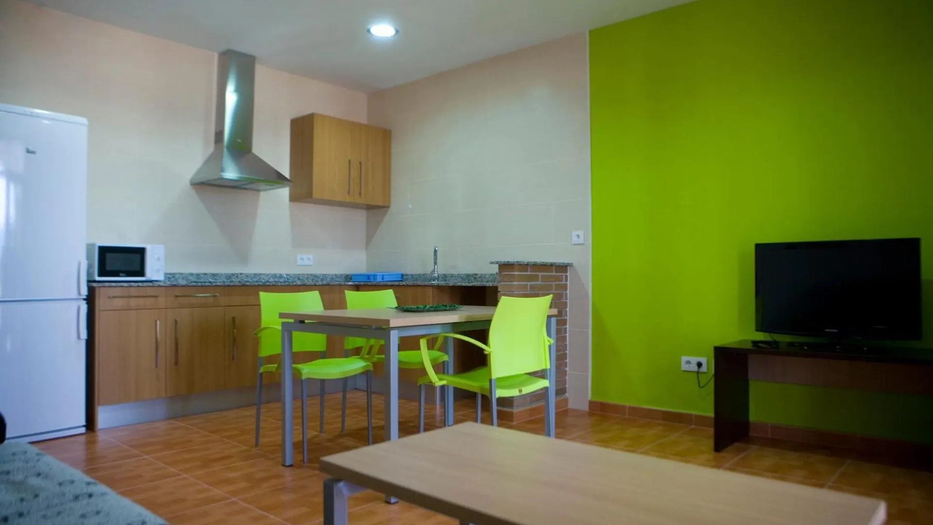 Aparthotel Can Gallart Santa Coloma De Farners 3*,