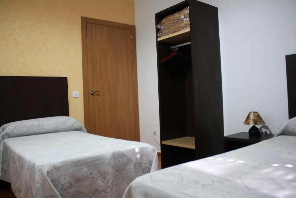 Aparthotel Can Gallart Santa Coloma De Farners 3*,